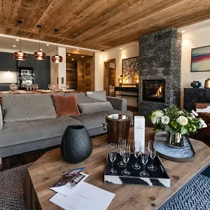 Alaska By Alpine Val-d'Isere
